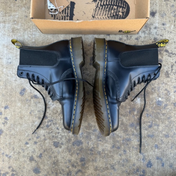 BRAND NEW Dr. Martens 1460 SMOOTH LEATHER LACE UP BOOTS main image 7